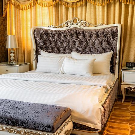 Hoang Trieu Hotel Ho Şi Min Dış mekan fotoğraf