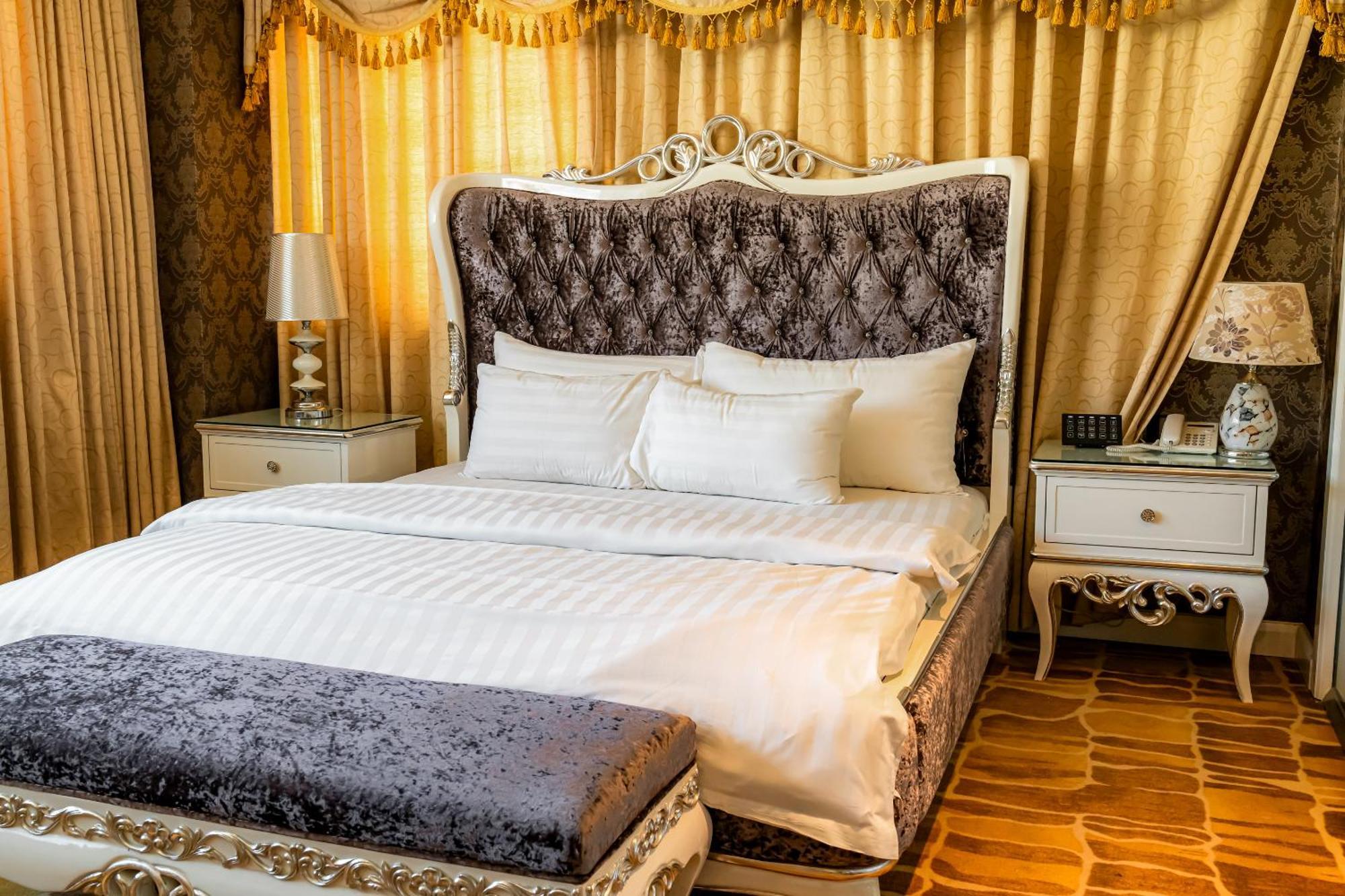 Hoang Trieu Hotel Ho Şi Min Dış mekan fotoğraf