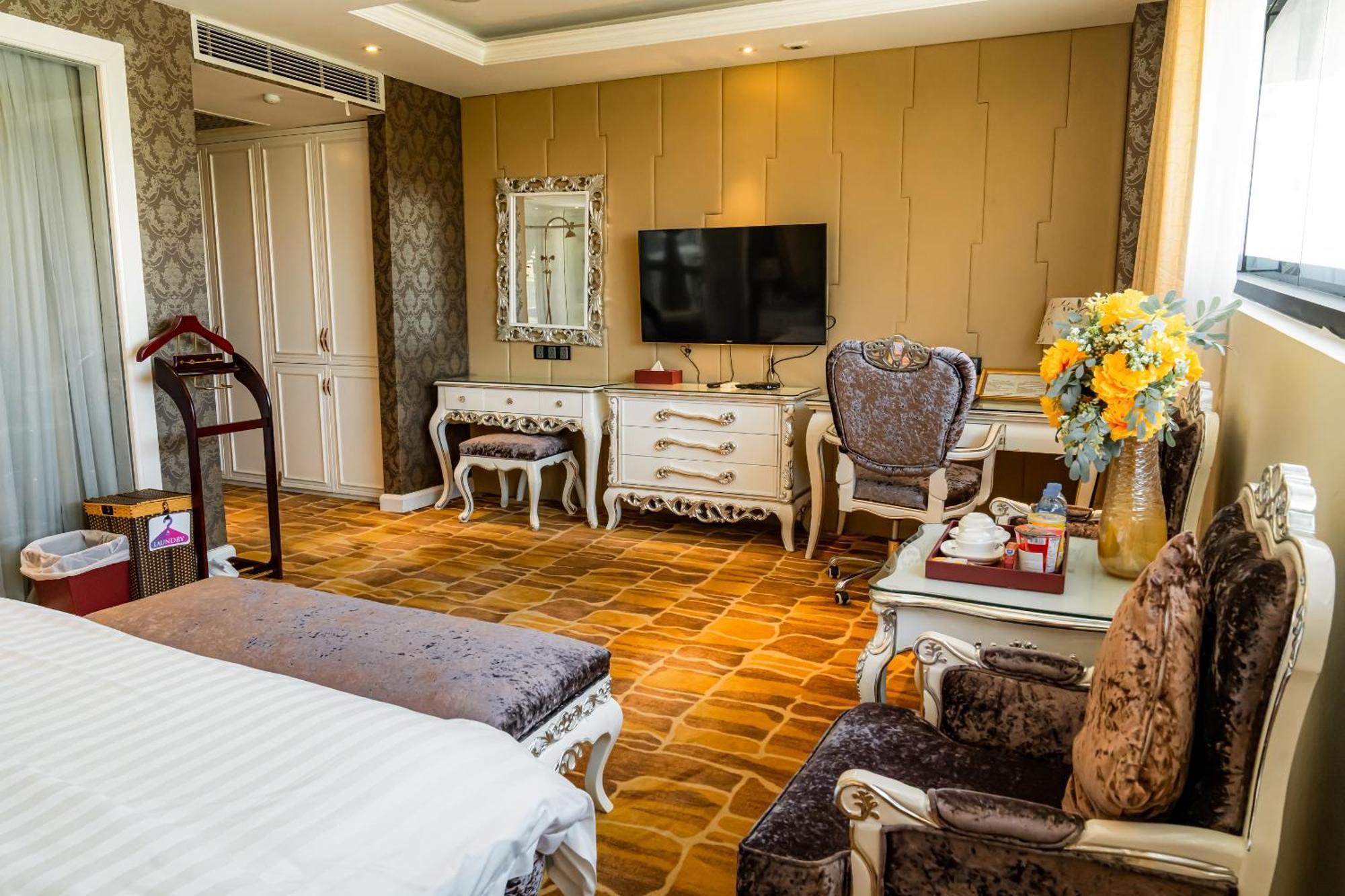 Hoang Trieu Hotel Ho Şi Min Dış mekan fotoğraf