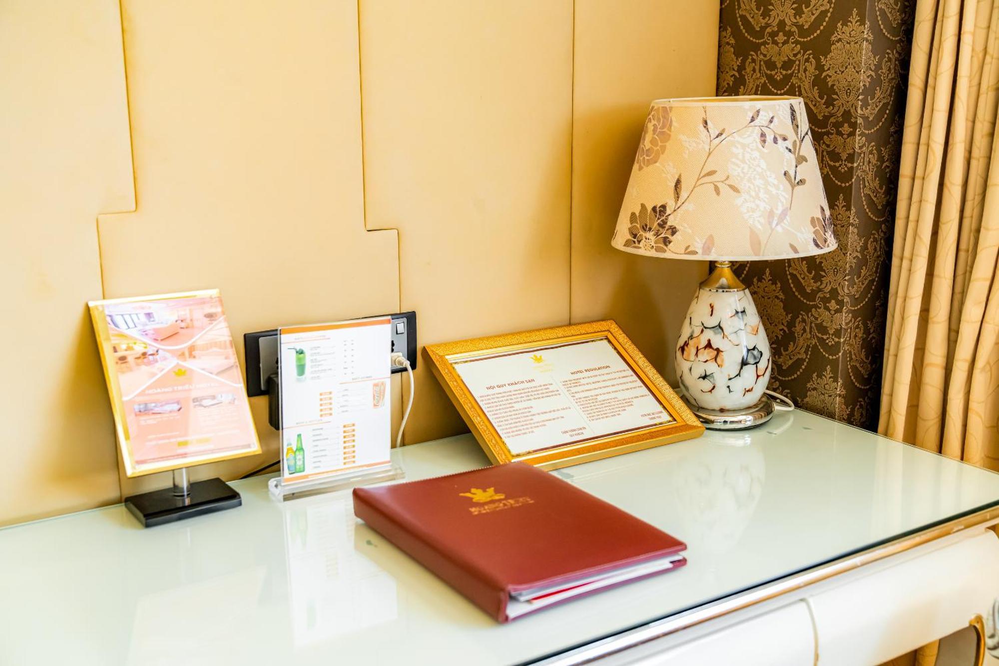 Hoang Trieu Hotel Ho Şi Min Dış mekan fotoğraf