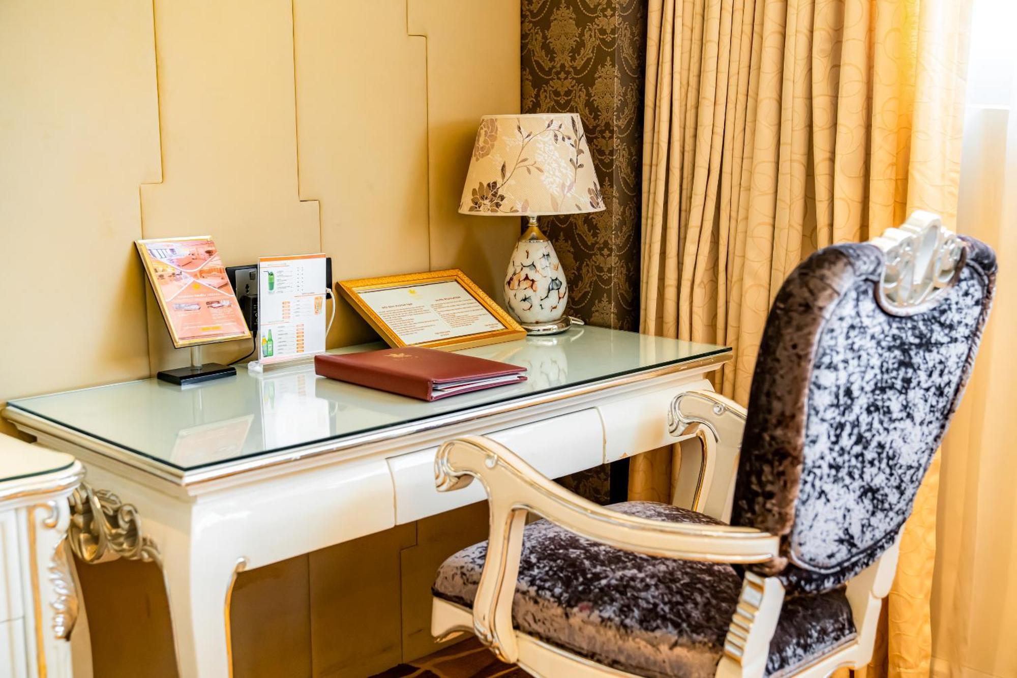 Hoang Trieu Hotel Ho Şi Min Dış mekan fotoğraf