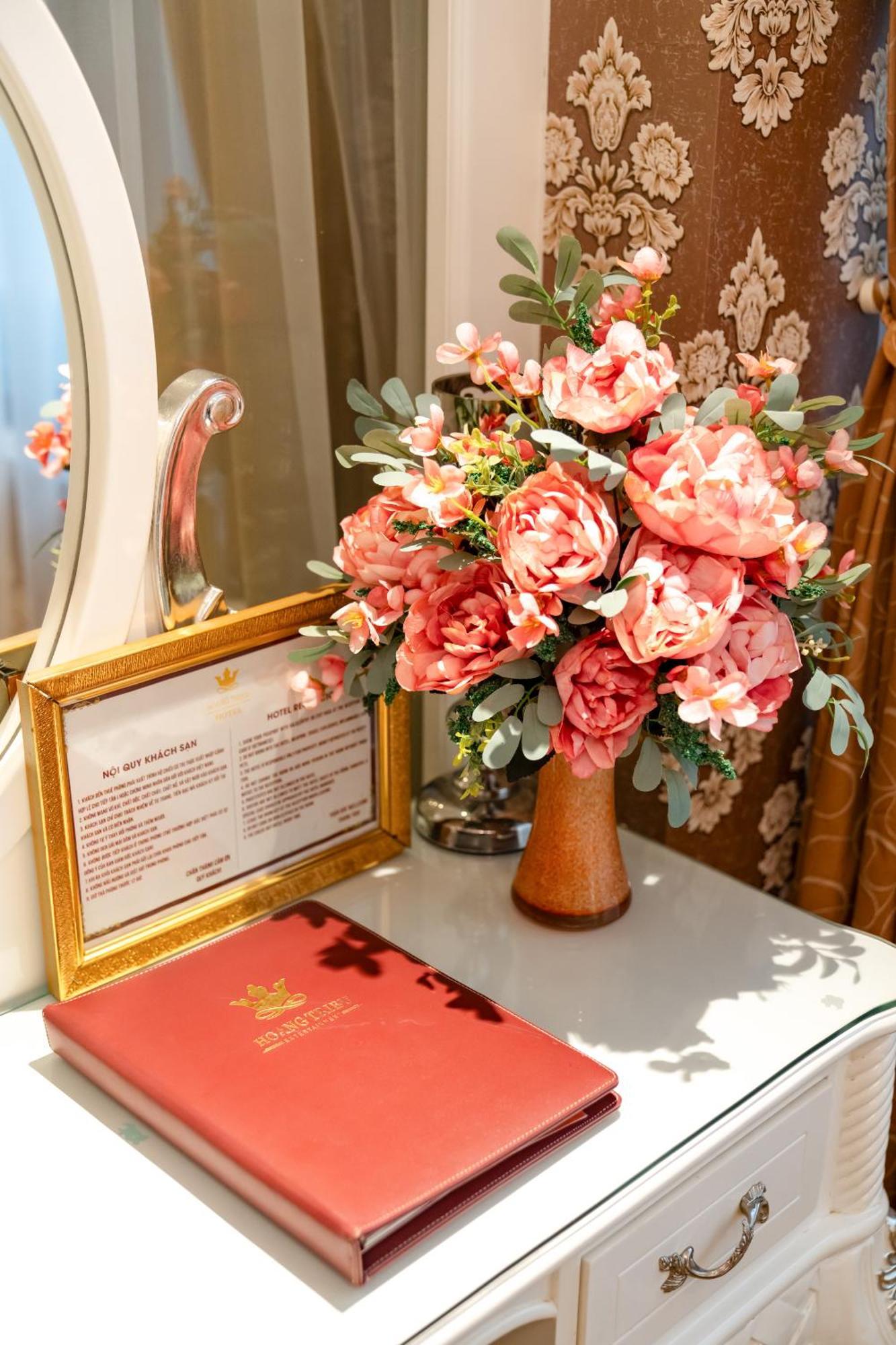 Hoang Trieu Hotel Ho Şi Min Dış mekan fotoğraf