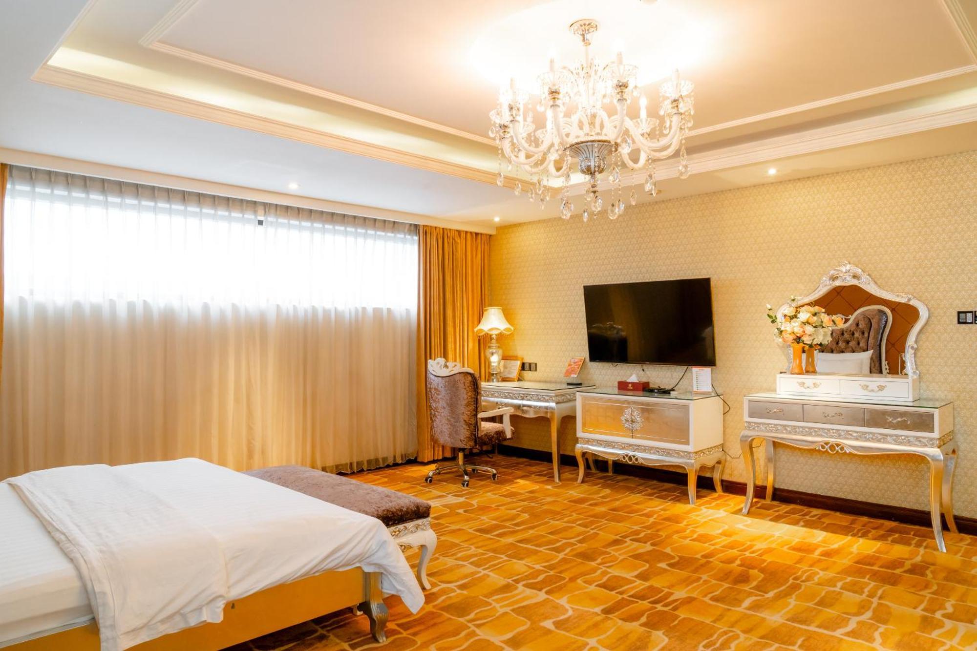 Hoang Trieu Hotel Ho Şi Min Dış mekan fotoğraf